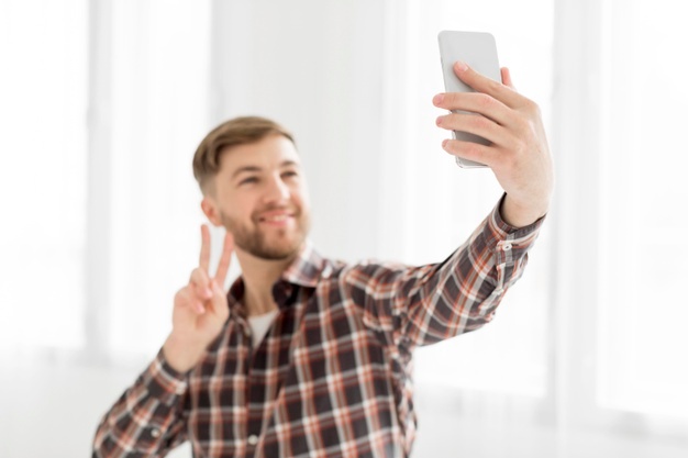 man selfie