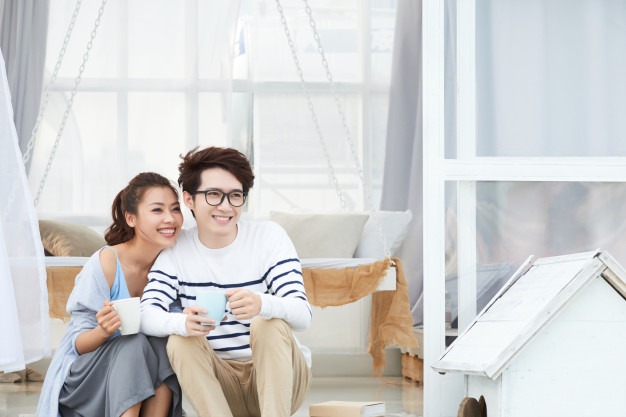 couple drinking coffee together