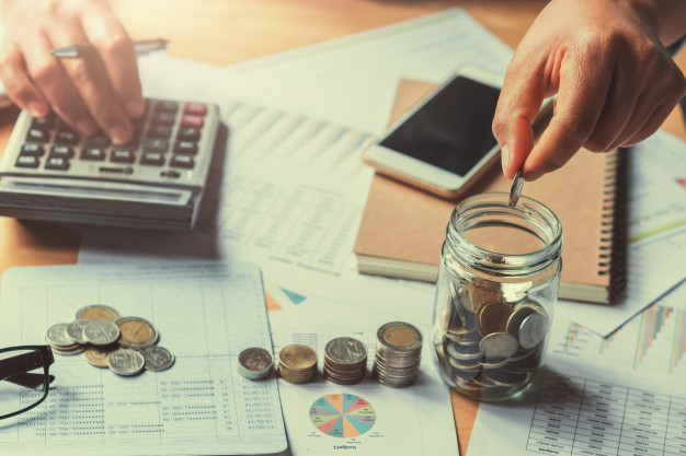 how to use saving money for men