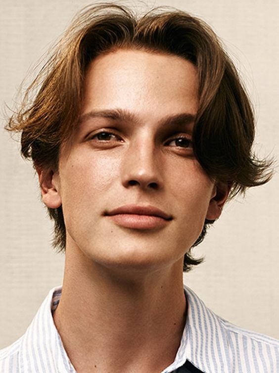 curtain hairstyle for men