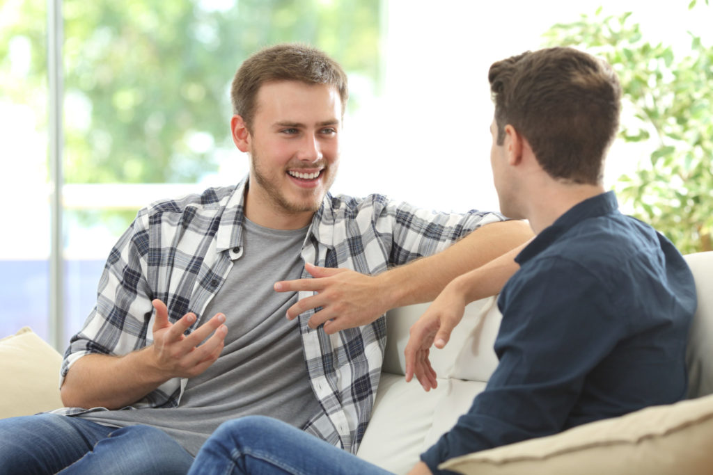 friends talking; keys to successful lifestyle