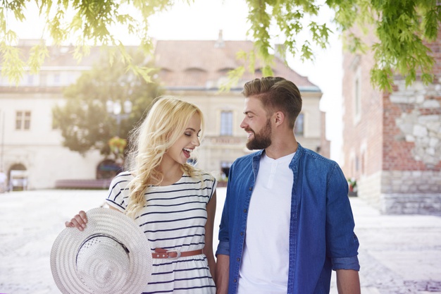 Walking couple at the city