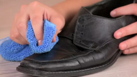 how to clean leather shoes for men