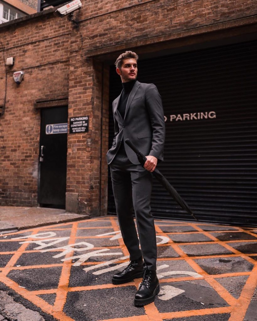 Dark Grey Formal Blazer With Black Shirt And Black Shoes