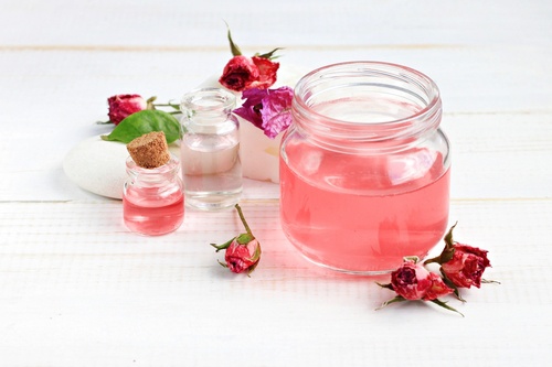 rose water for dark circles
