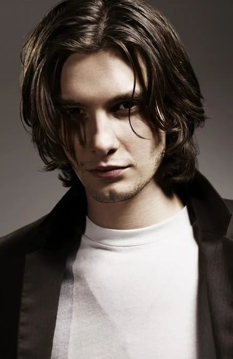 curtain hairstyle for men
