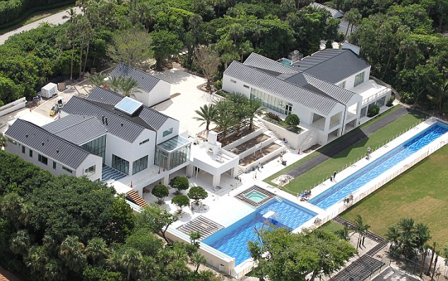 luxury lifestyle with magnificant house