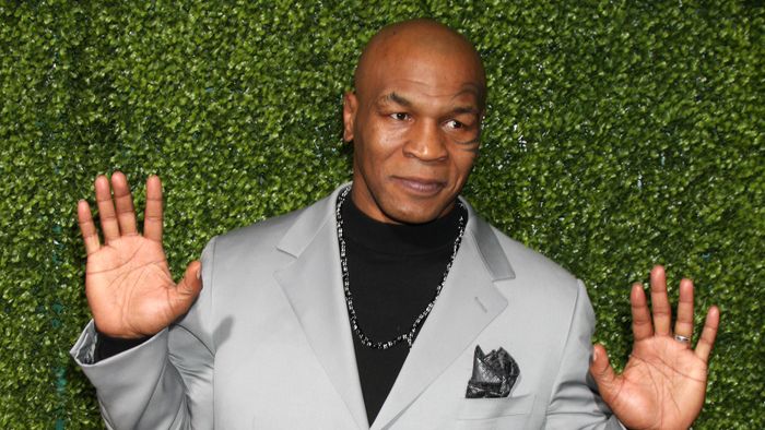 Mike-Tyson-boxer