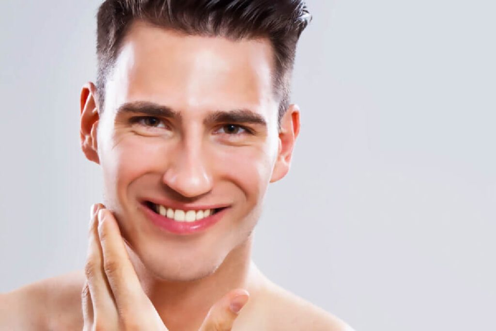Benefits of Ice Cube On Face for Men