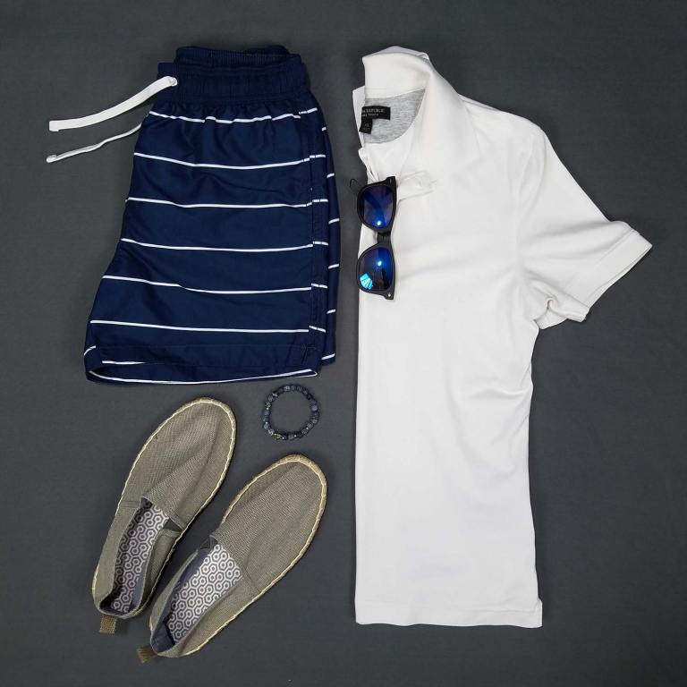 Shorts with a Polo and Espadrilles