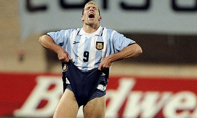 martin palermo missed three penalties kick in fifa