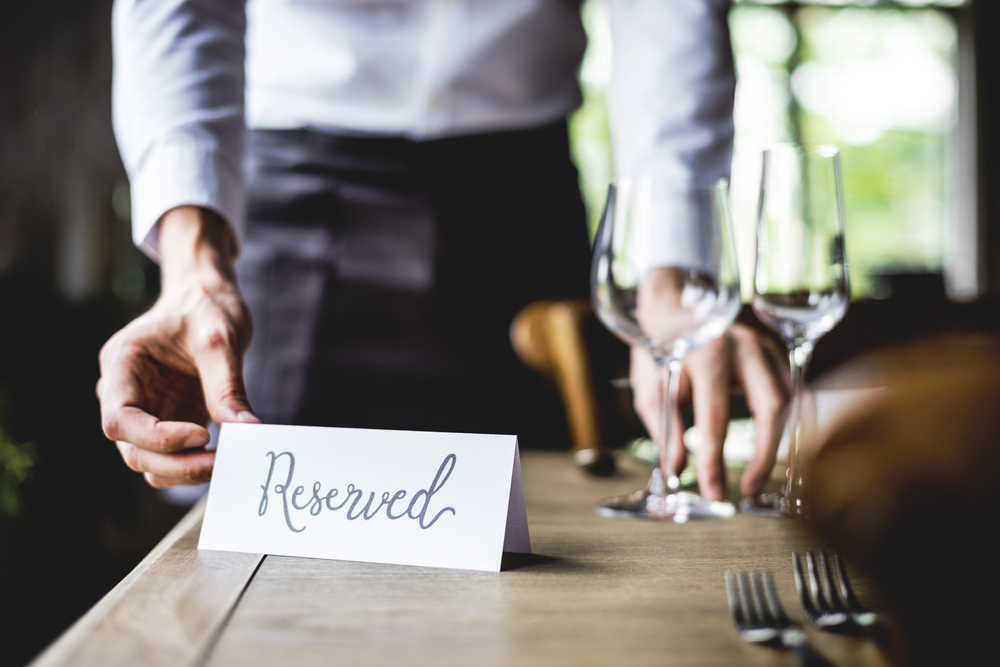 Making Reservations at a Restaurant 