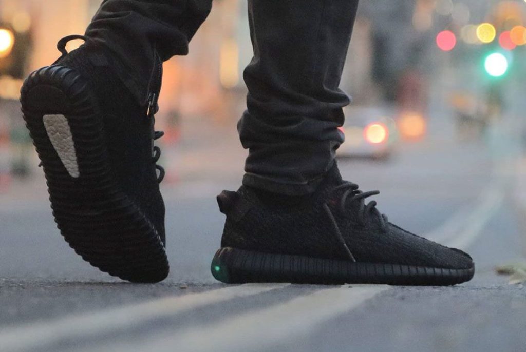 All-Black Men Sneaker