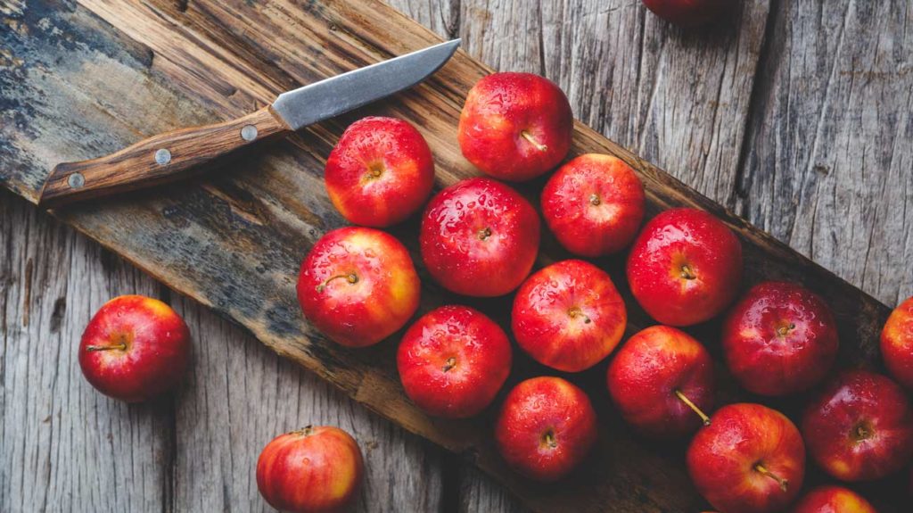 apple fruit
