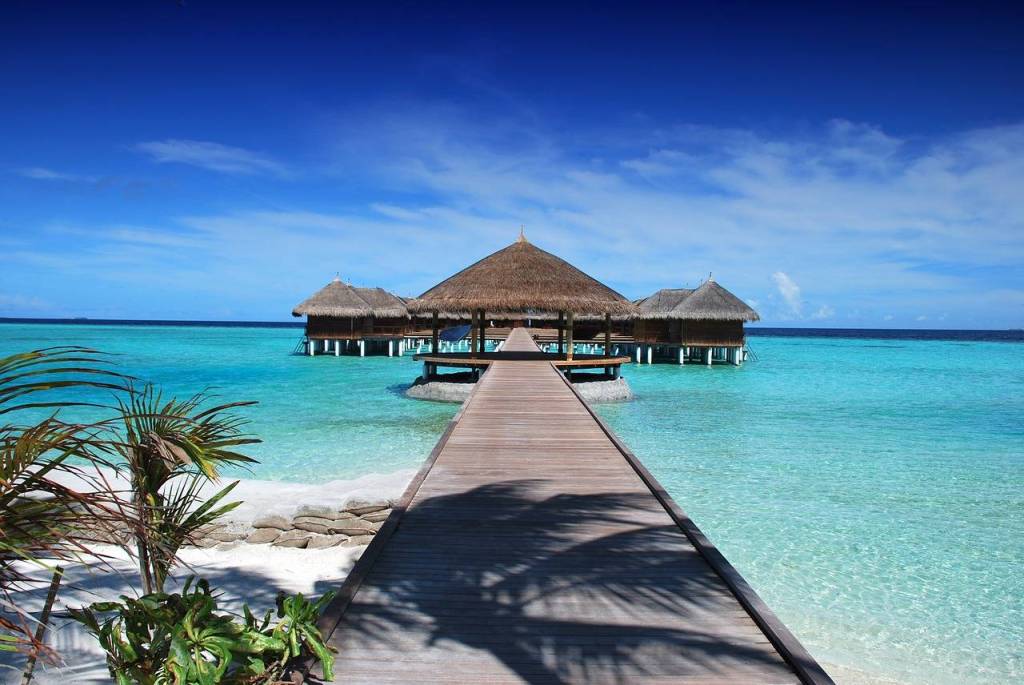 romantic places for honey trip