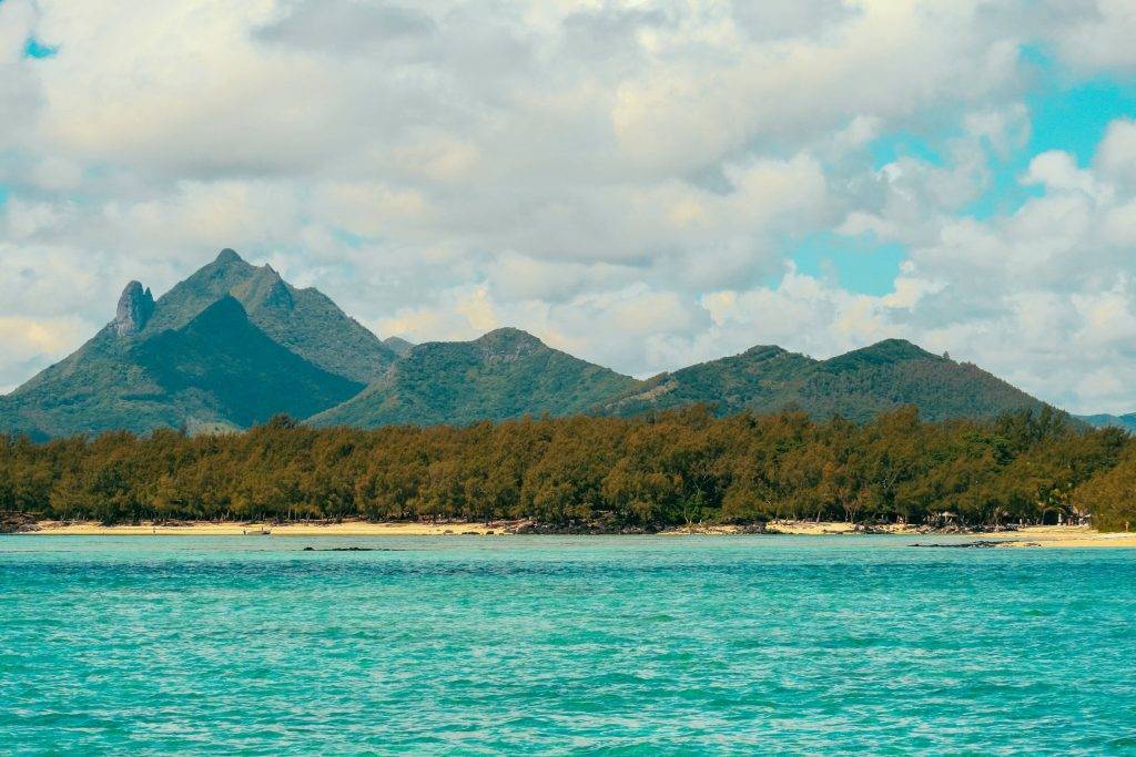 romantic places for honeymoon trip