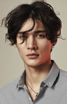 medium hairstyles for men