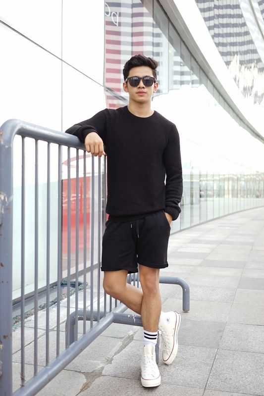 white sneakers for men