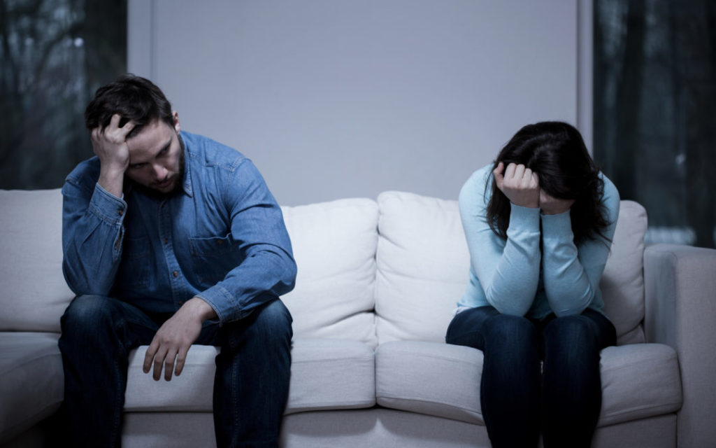 tips for men who have to deal with their insecure girlfriend