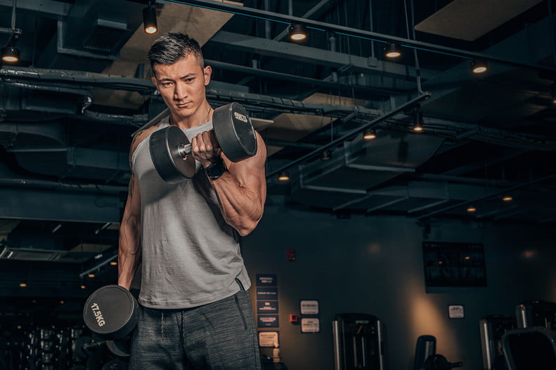 Man Lifting Weights 