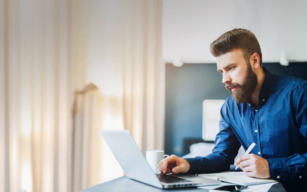Man Learning from Online