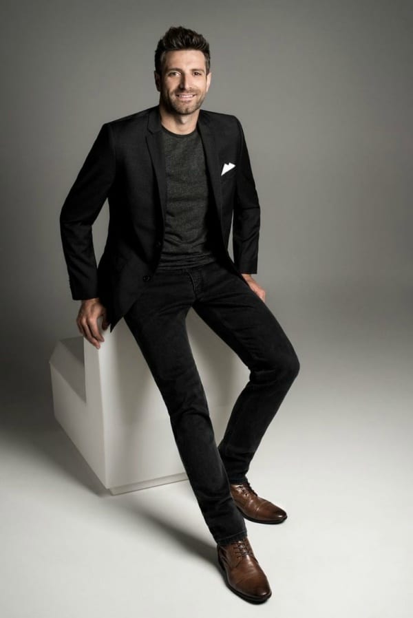 Black Pants with Brown Shoes Outfits Fashion for Men