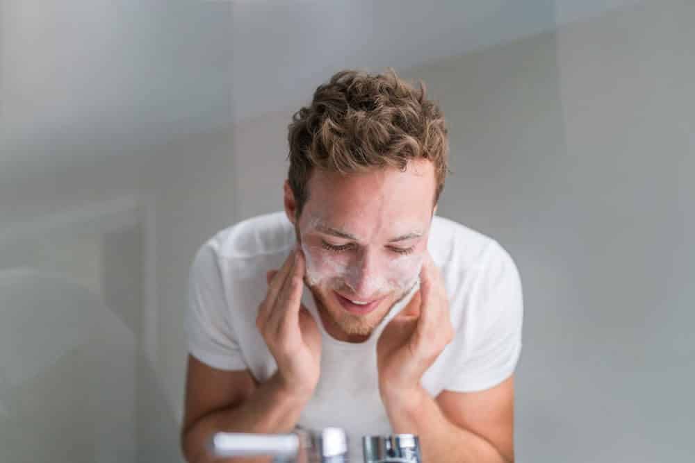  Best Exfoliators & Scrubs For Men: