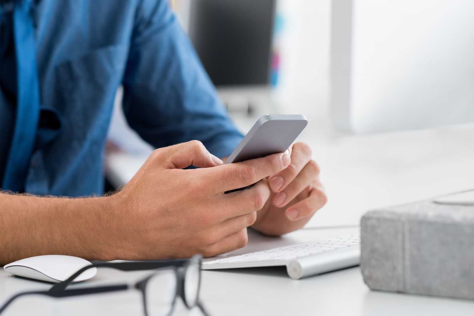 tips for men not to be a dry texter