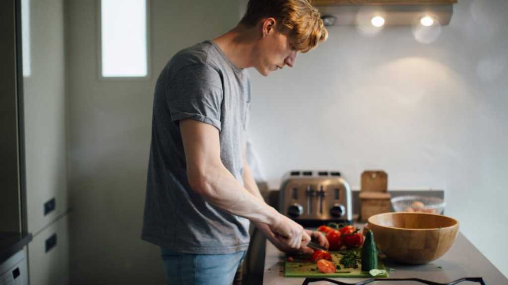 man Eat Healthy on a Budget