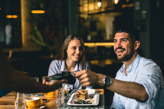 dinner etiquette for men