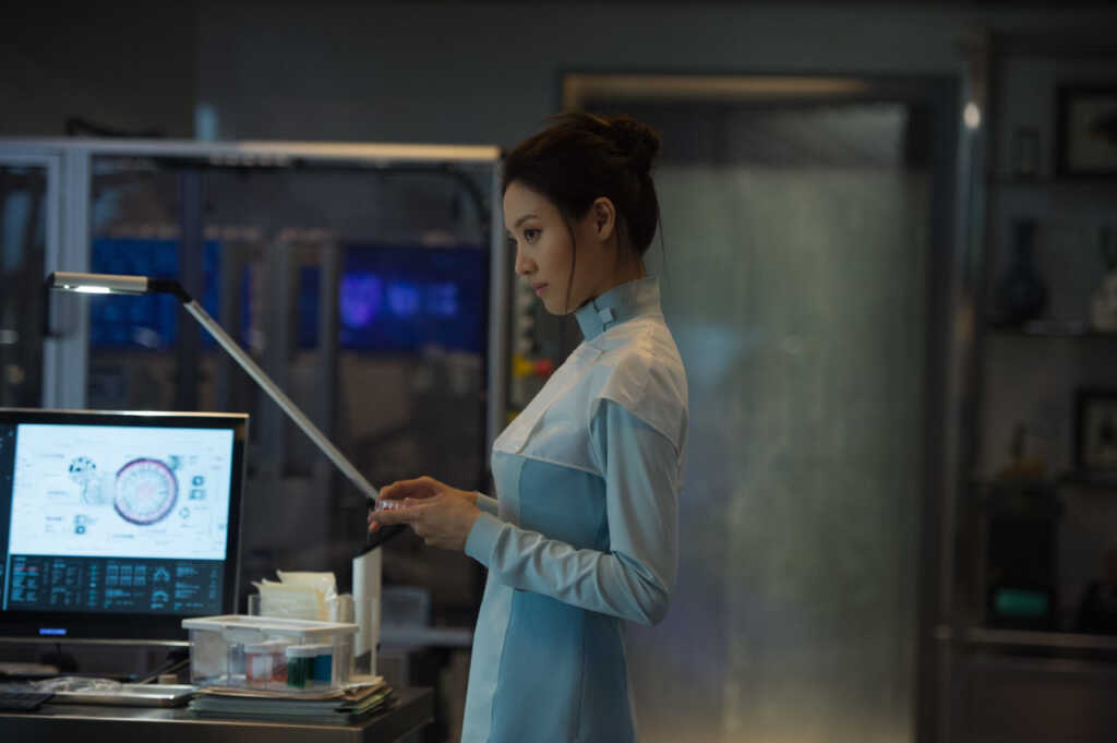 Claudia Kim