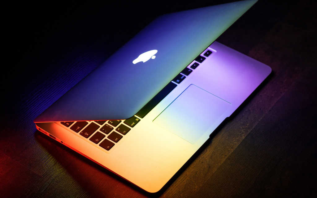 Apple laptop