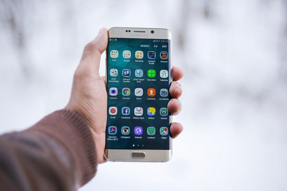  TURN OFF UNUSED APPS ON YOUR PHONE 