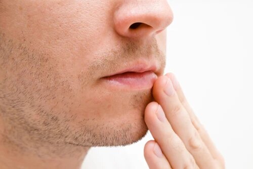 Tips to Protect Your Lips from the Cold Winter