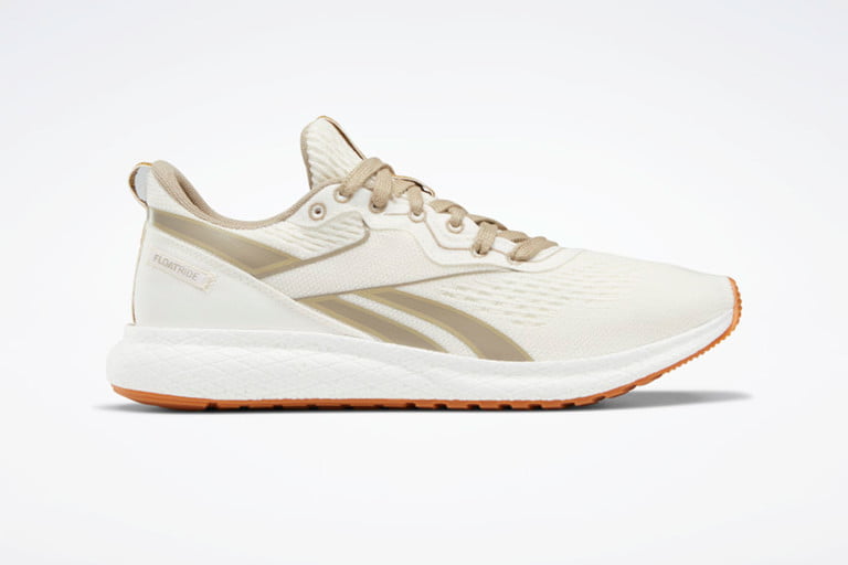 Best Sneakers for men to add in their Wardrobe
