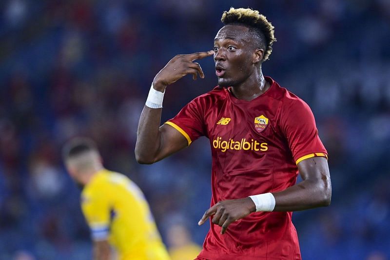 england-star-tammy-abraham-is-involved-in-a-car-crash-whilst-on-his-way-to-roma-training-after-smashing-his-porsche-into-another-vehicle-but-striker-escapes-unhurt-with-no-police-action-required