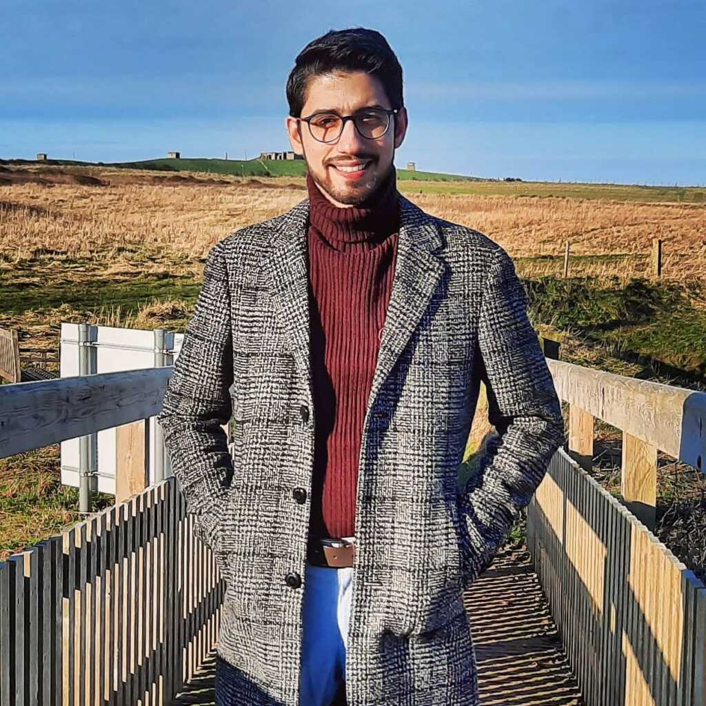 How to wear a Turtleneck
