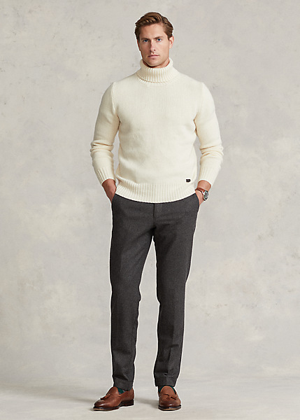 How to wear a Turtleneck