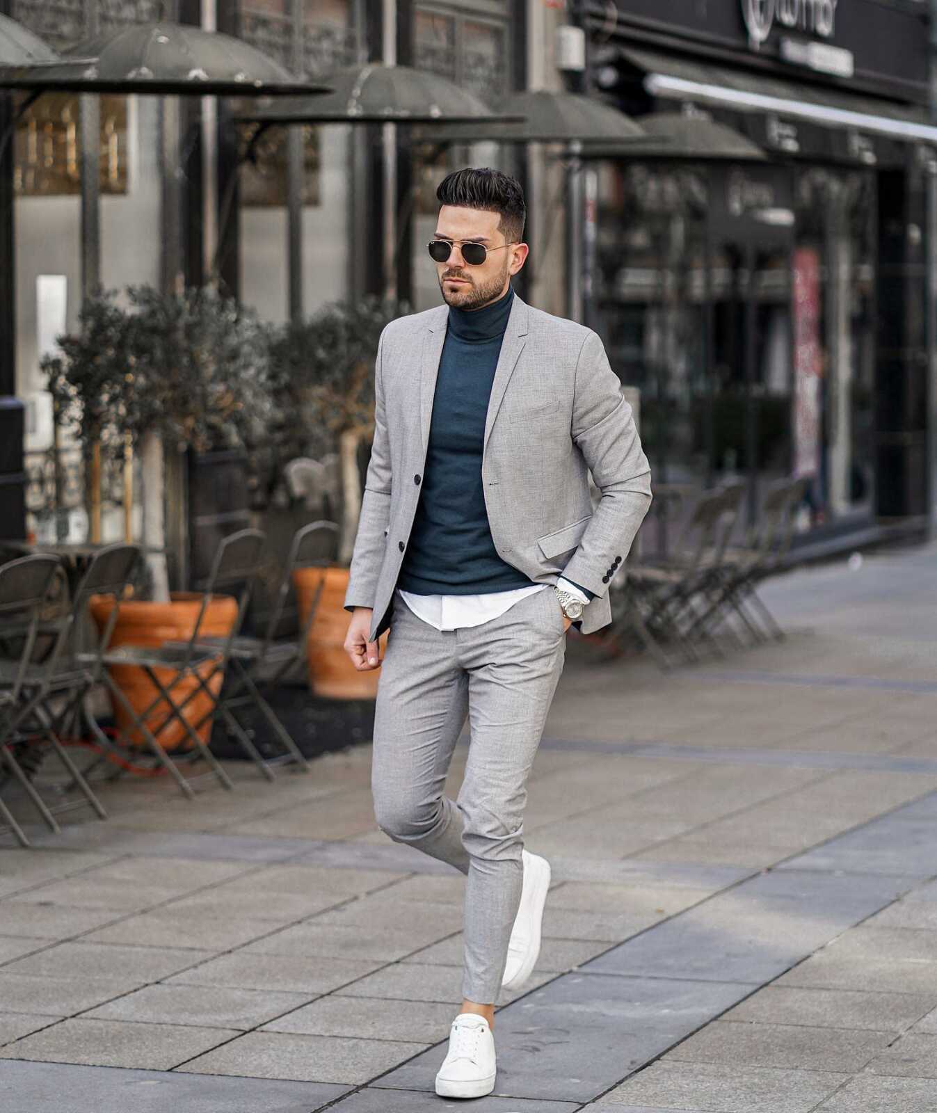 How to wear a Turtleneck