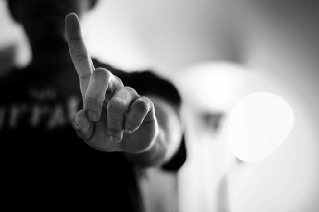 pointFinger