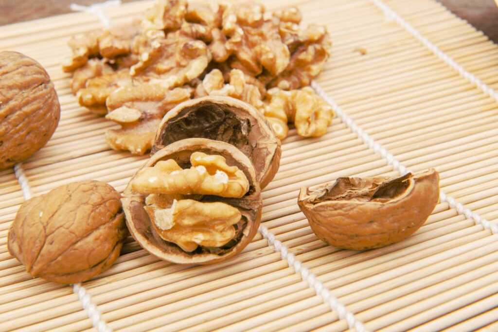 Nuts and seeds 