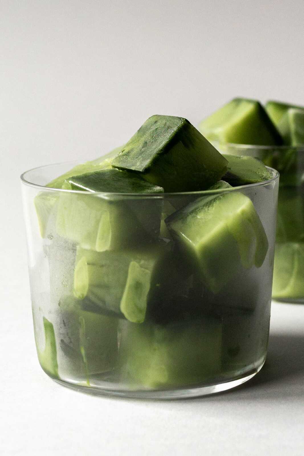 Benefits of Ice Cube On Face for Men