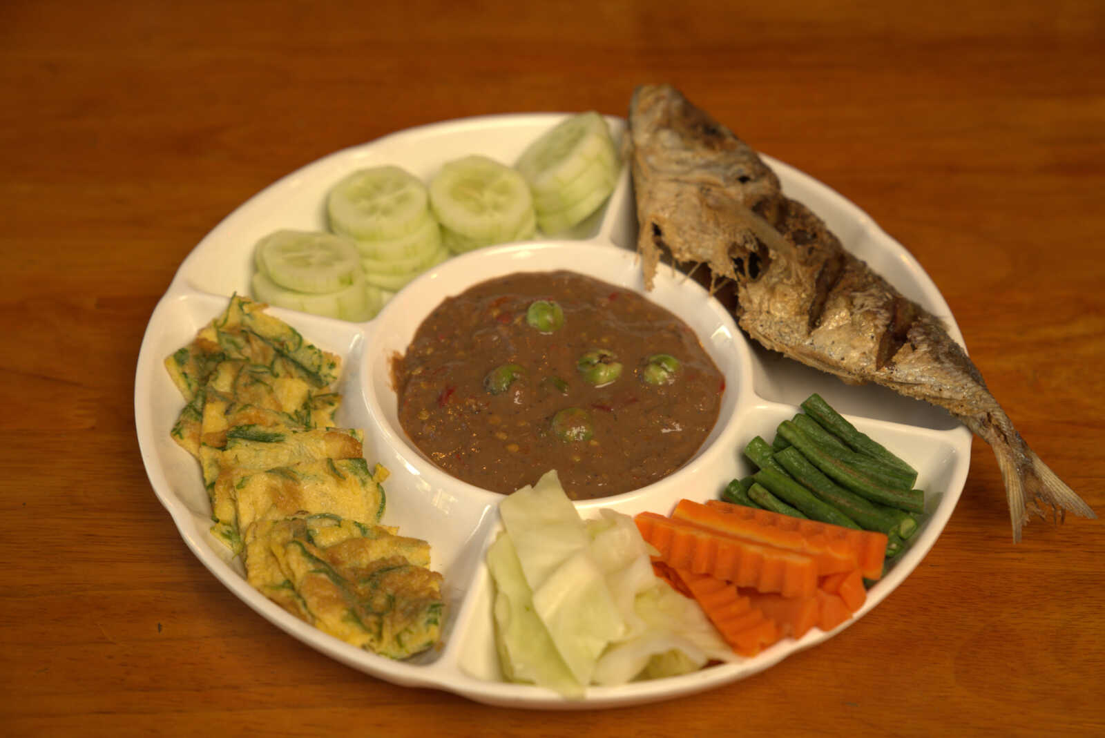 ကနုတ်_BBQ_Food_Resort_Kanote_FishPasteCurry