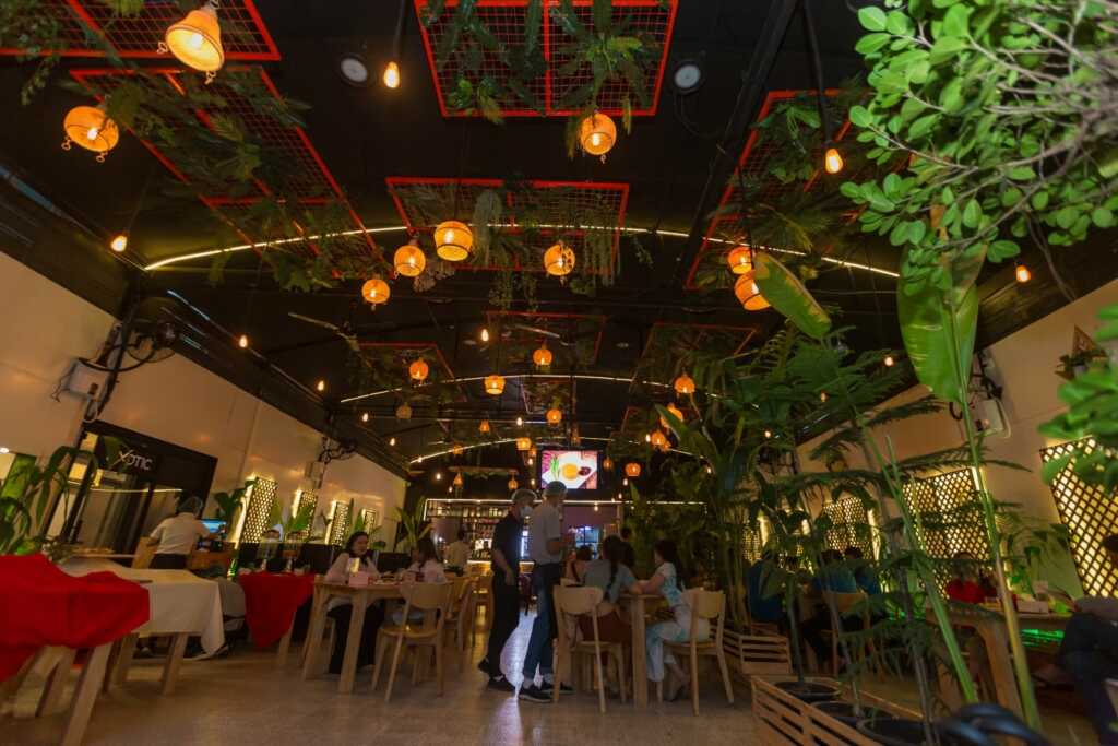 Exotic BBQ & Restaurant_Interior1