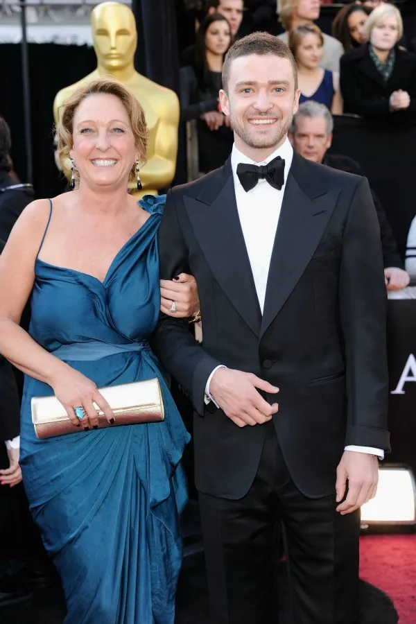 celebrities with their mums