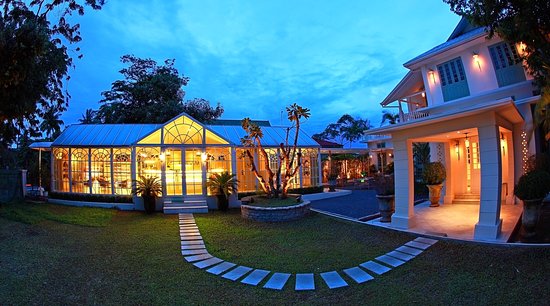 famous coffee shop in yangon