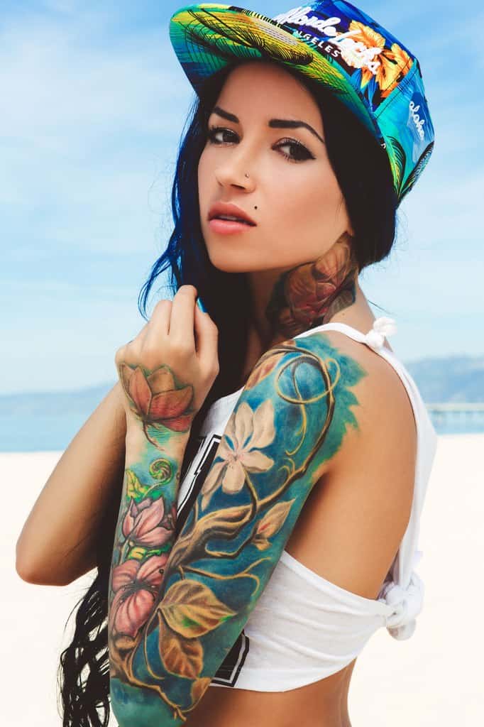 တက်တူး Artist
