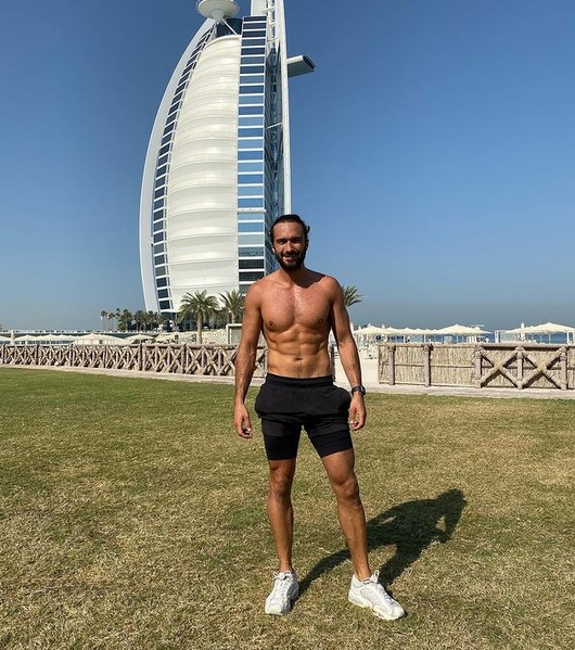 famous workout men