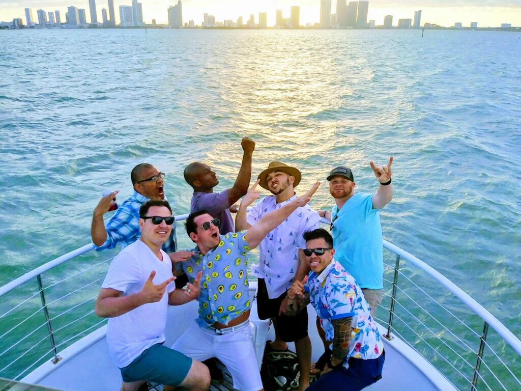 သတို့သားလောင်း Bachelor Trip