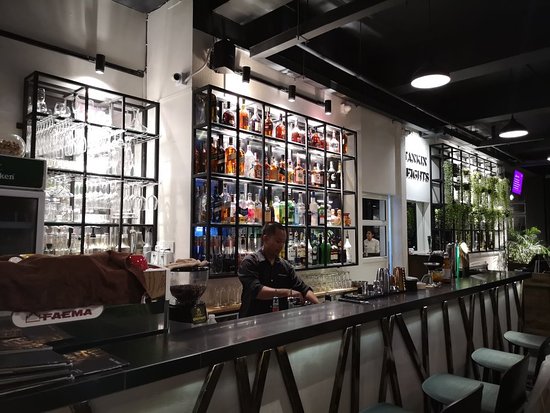 ရန်ကုန် Rooftop Bars